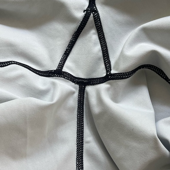 Fabletics Quinn Crop in Black Spectra Splash Paint Splatter Size XXL - Picture 8 of 11